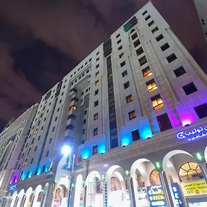 Отель Golden Tulip Al Shakreen